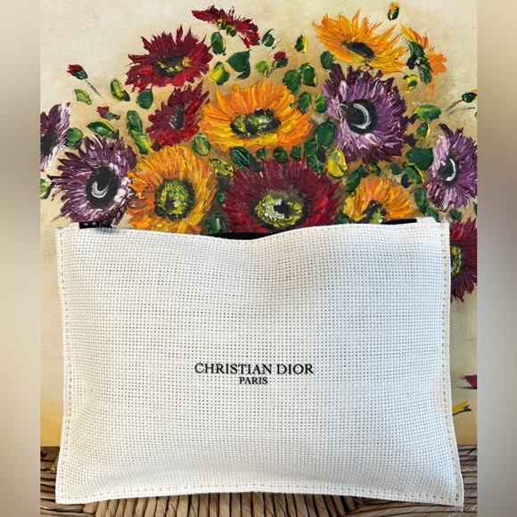 Dior Handbags - 🛑SOLD🛑 DIOR BAG❣️HOST PICK❣️